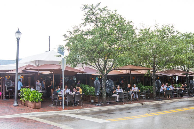 al fresco dining on Greenstreet Cafe, 