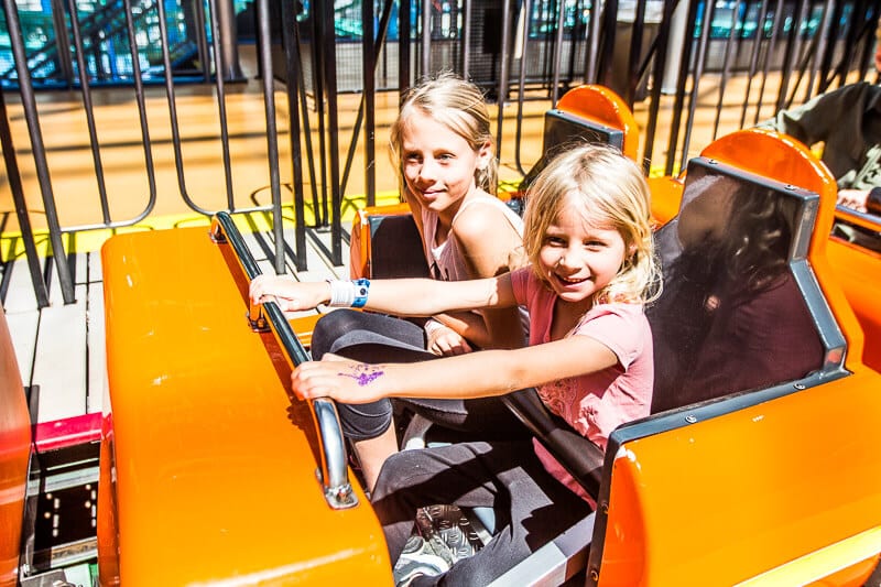 girls on Pepsi Orange Streak Coaster